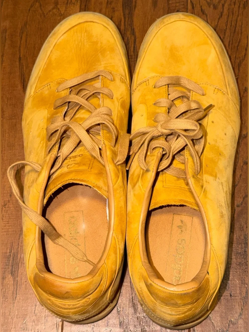 Adidas Classic Muhammad Ali “Ali Ringside”